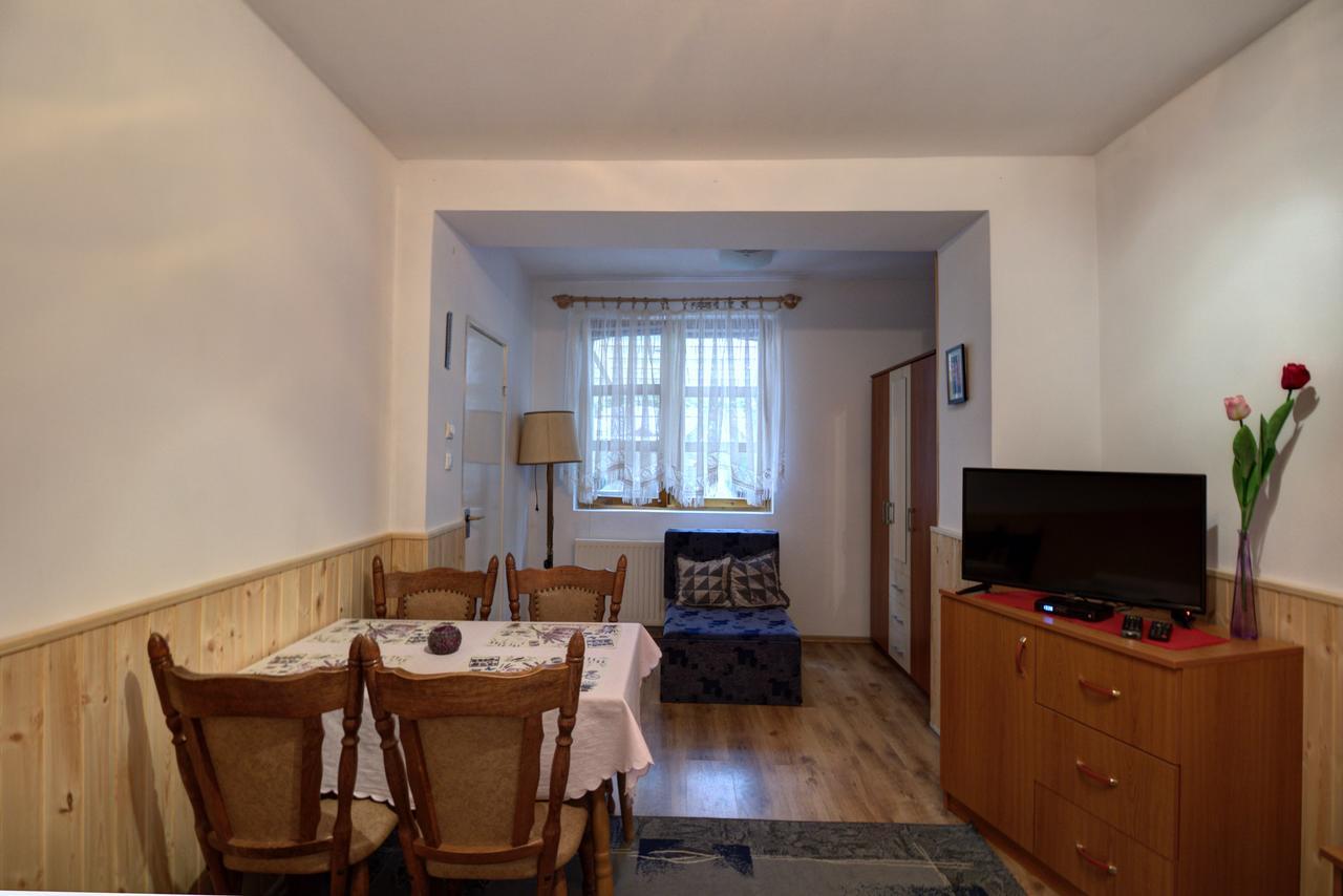 Oazis Apartman Эгер Экстерьер фото