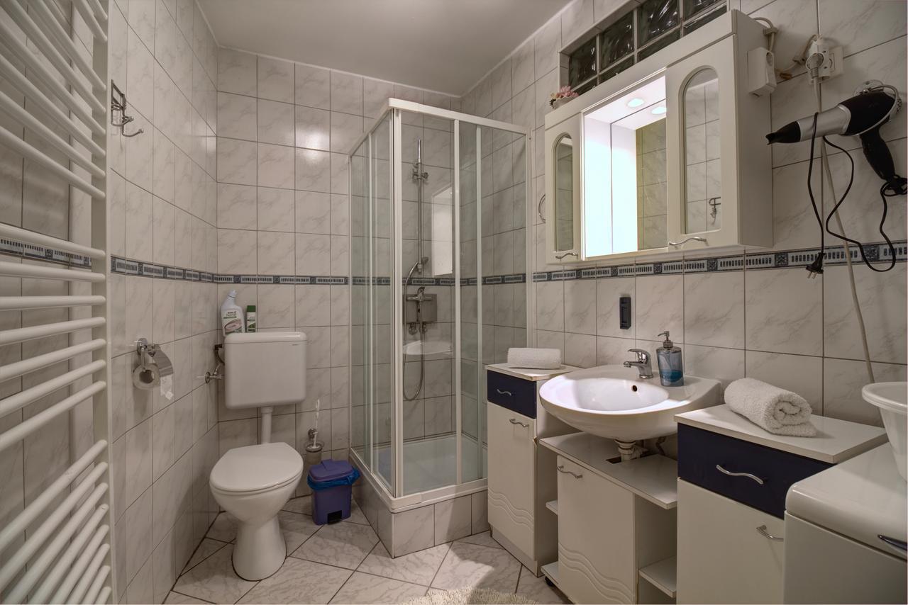 Oazis Apartman Эгер Экстерьер фото