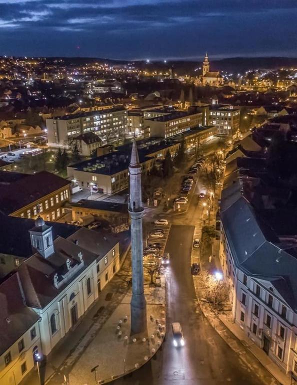 Oazis Apartman Эгер Экстерьер фото